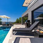Villa Blue Sunset - Stunning Sea View Luxury With Private Heated Pool