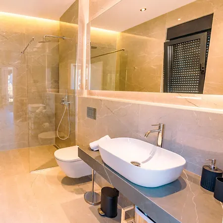 Blue Sunset - Stunning Sea View Luxury With Private Heated Pool *