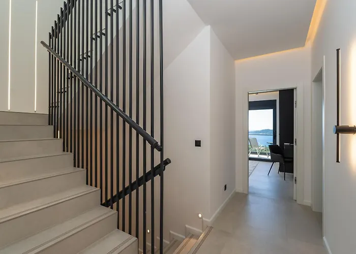 Vila Blue Sunset Brsecine